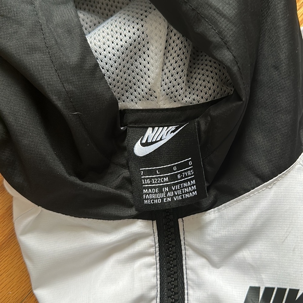 NIKE WINDBREAKER Kids 6-7yrs size large - Picture 3 of 3